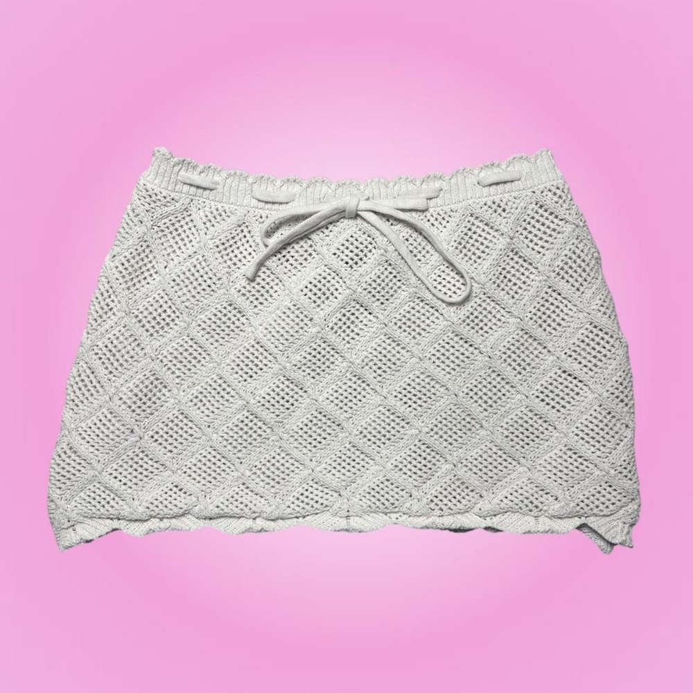 Witty Fox Low Rise White and Cream Crochet Mini Cover Up Skirt